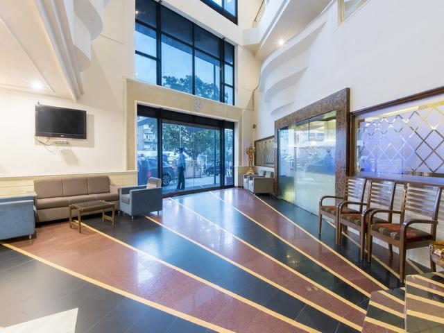 אחמדאבאד Hotel The Westend מראה חיצוני תמונה